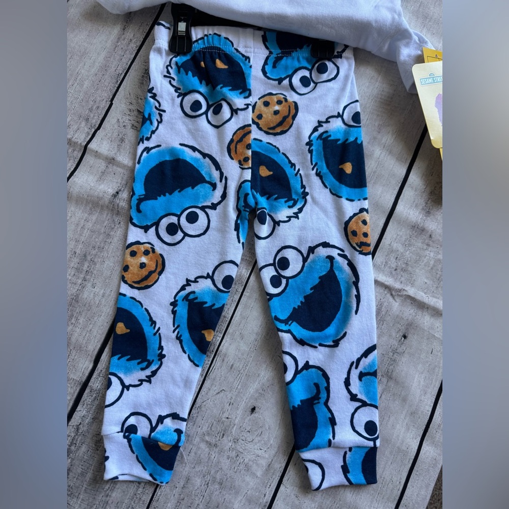 Sesame Street Cookie Monster Pajama Set 18M 2T Pants Shirt NWT NEW Kids Baby - Picture 3 of 5